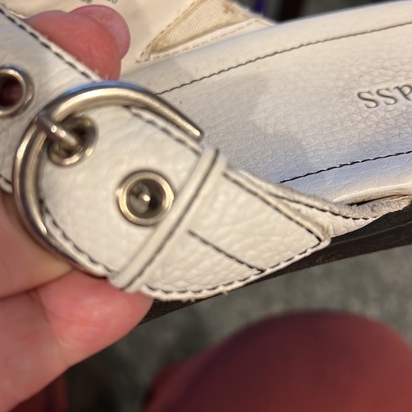 BASS white sandals with adjustable strap size 8 - Picture 10 of 11